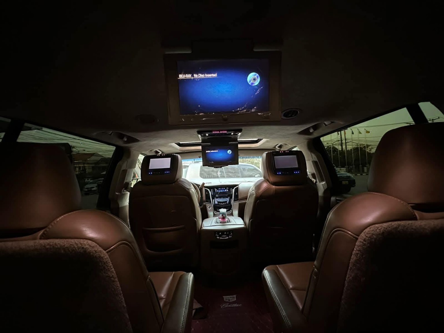 Cadillac Escalade photo 8
