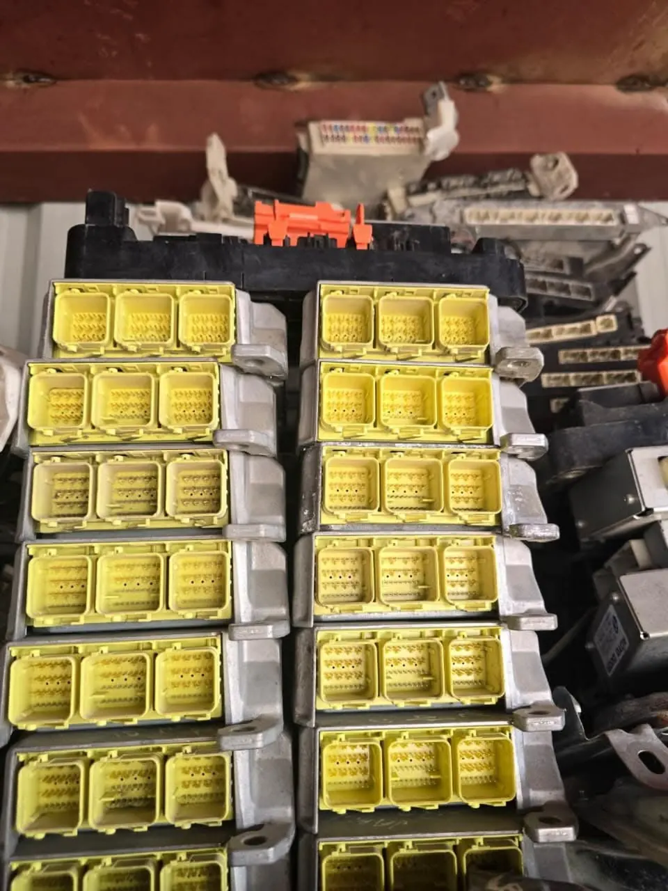 Stock of SRS airbag control modules